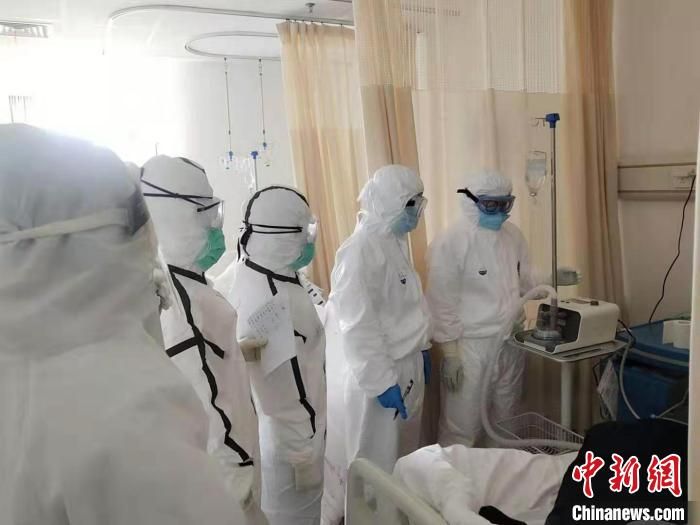 连线江苏援鄂医疗队：我们成了患者最熟悉的人