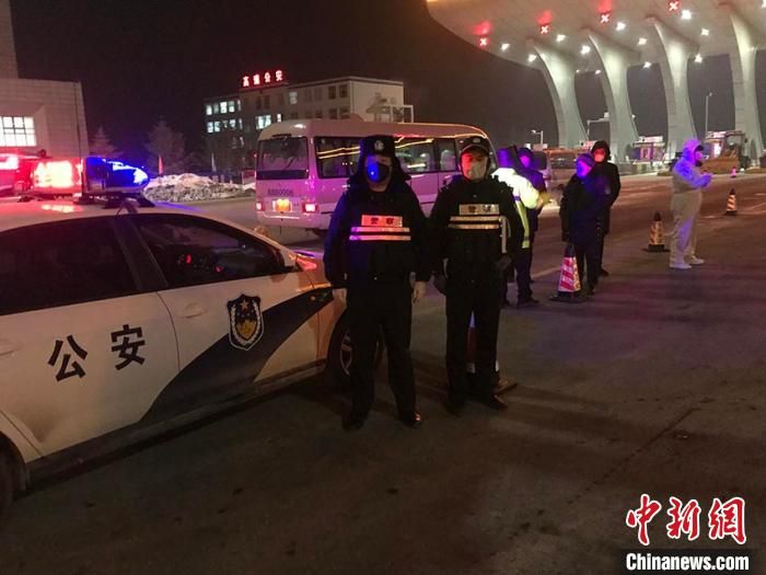 基层民警的“抗疫时刻”：一碗泡面感动了我