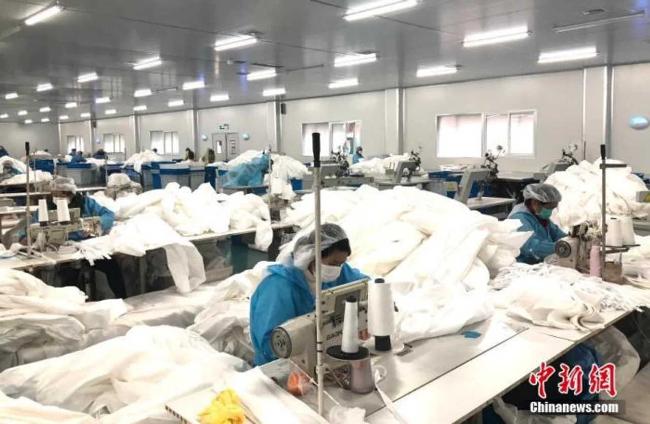 医用防护服紧急补缺 中国非常时期非常做法