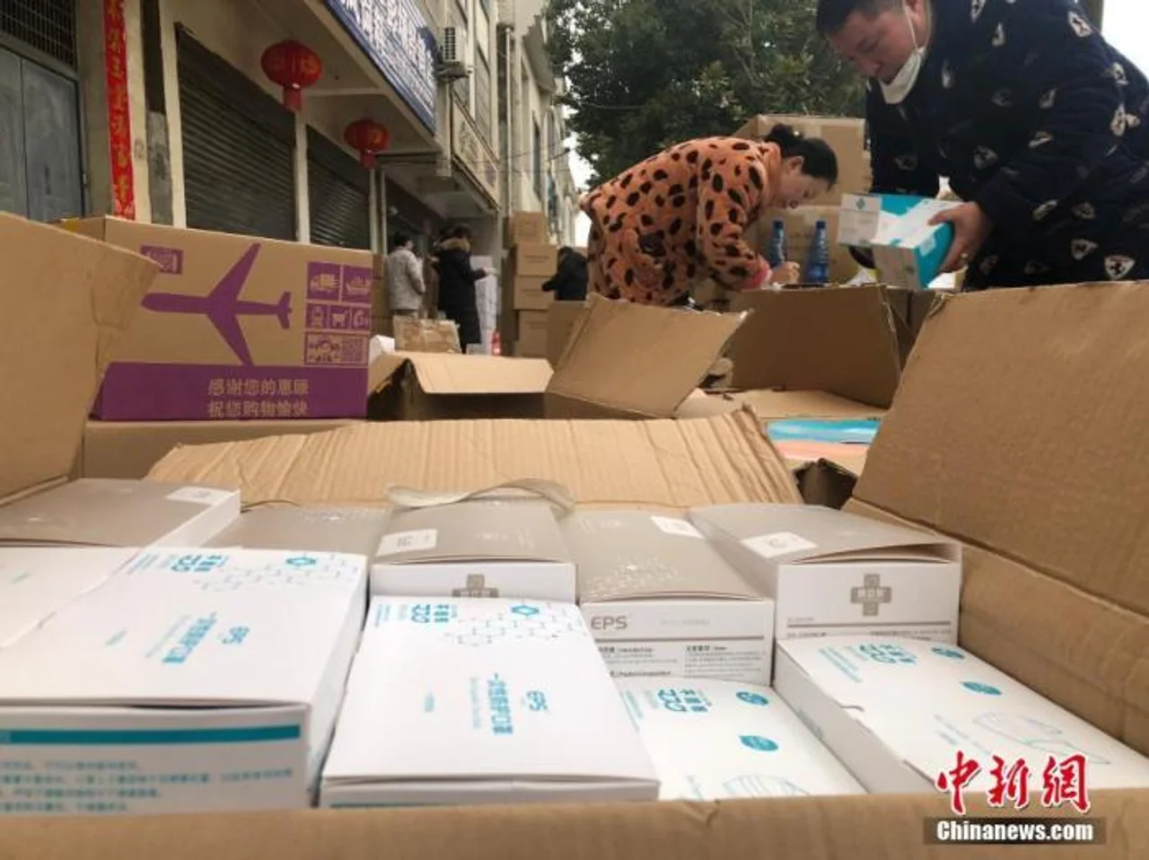 支援湖北抗击疫情 中国民营企业在行动