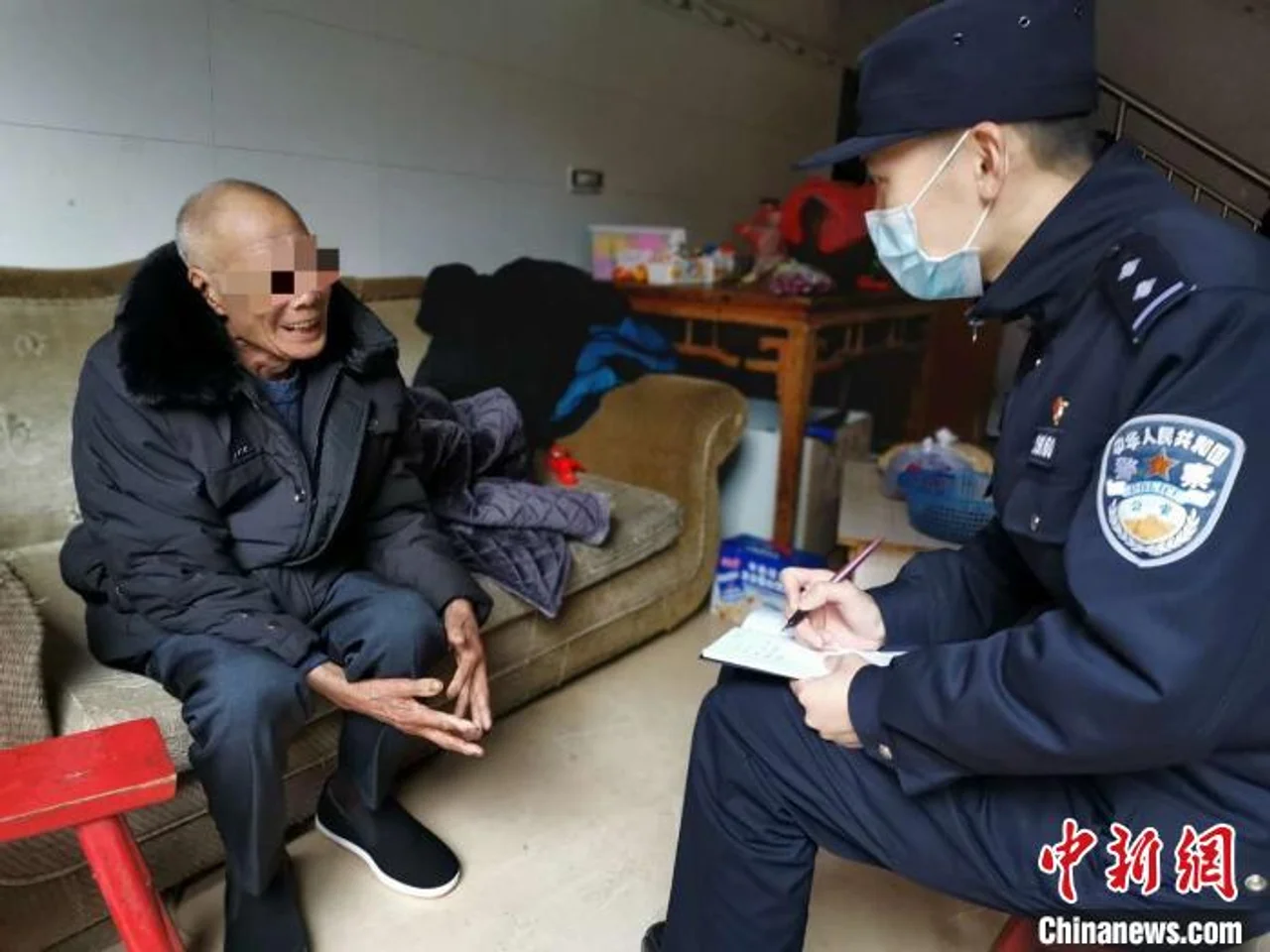 守护“落叶归根” 民警为失联47年“黑户”老人补登户口