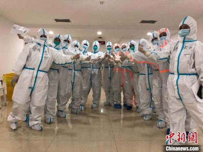 战疫一线的“医疗湘军”：治病也医心 医患关系融洽