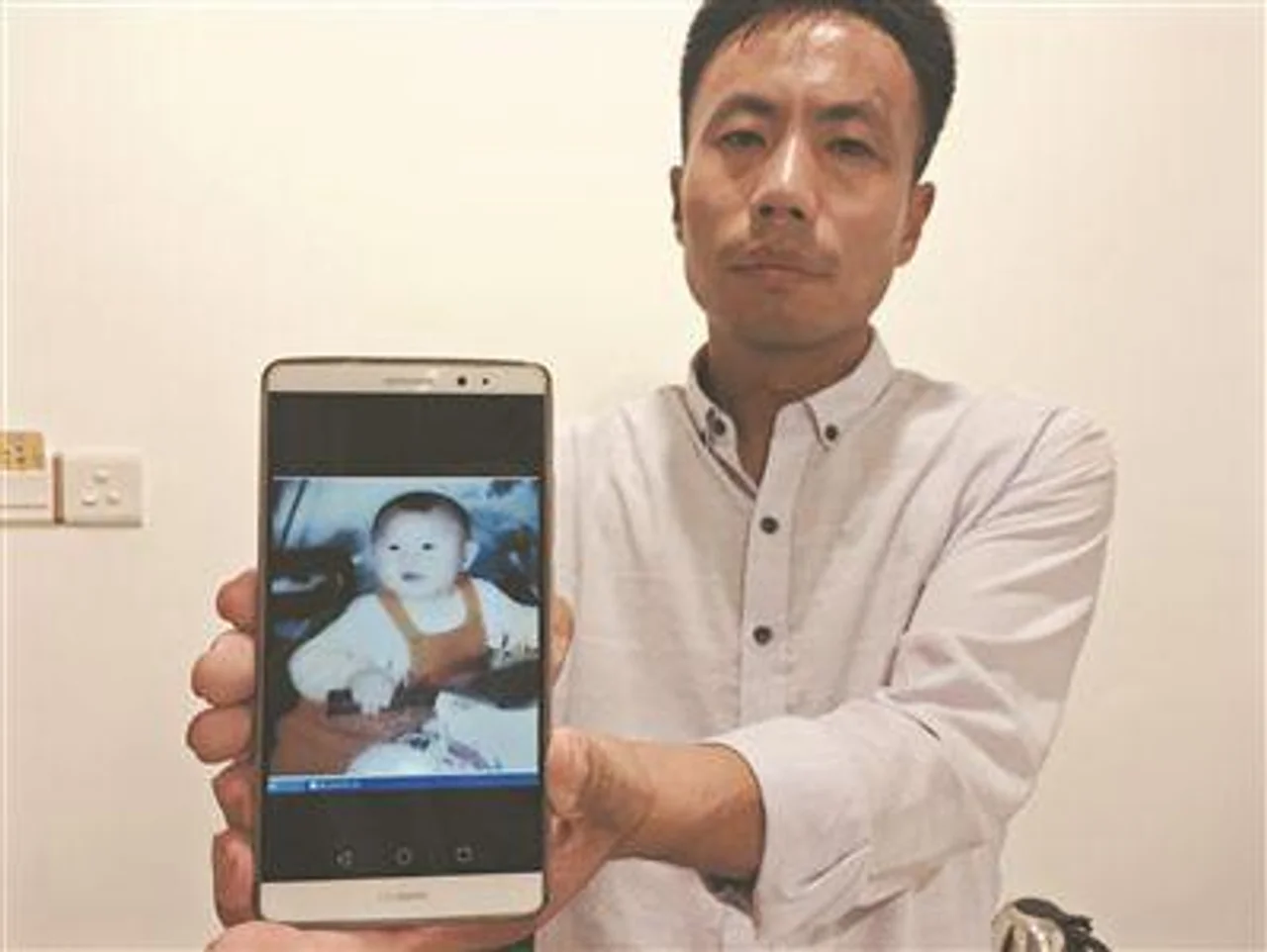 申军良听闻儿子过得不好很难过 盼“梅姨”早日归案