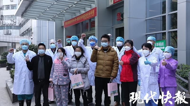 黄石危重症患者首次成批次出院 两名患者都用了江苏血浆