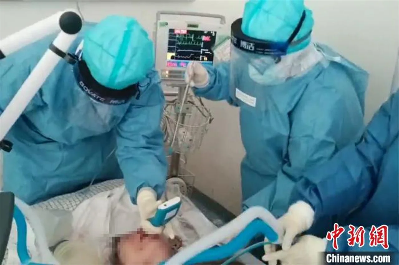 生死时速!隔离病房里的紧急抢救