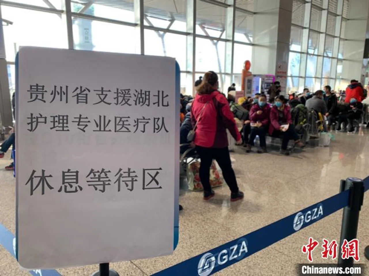 “儿子,妈妈去帮武汉‘治病’,治好了你可以去武大了!”