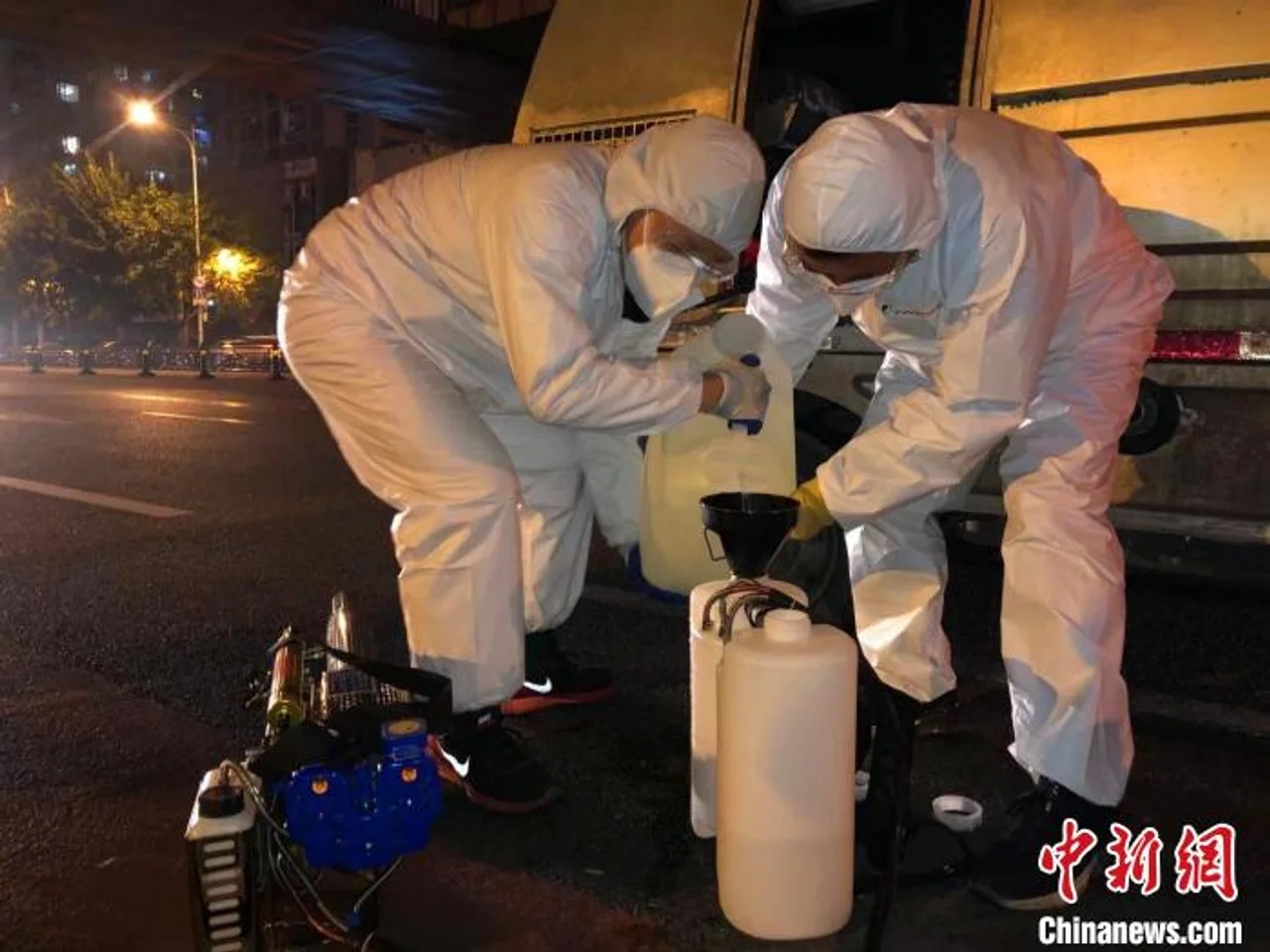 湖北宜昌城区开展全域喷洒消毒 减少病毒蔓延