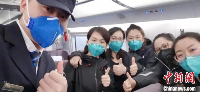 吉林援鄂医疗队“五朵金花”的日记：这不是一个人的战斗