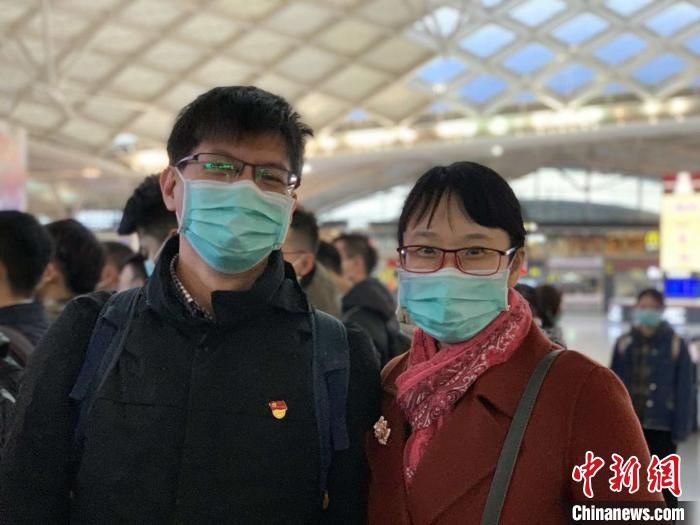 援汉医护家属：“我不敢打电话给他，不知道他情况”