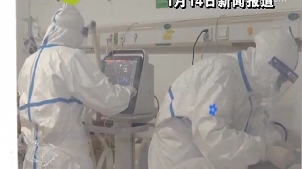 《焦点访谈》万众一心 共同战“疫”