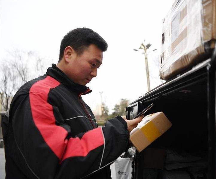 “快递小哥”评职称，如何转化为内生动力？