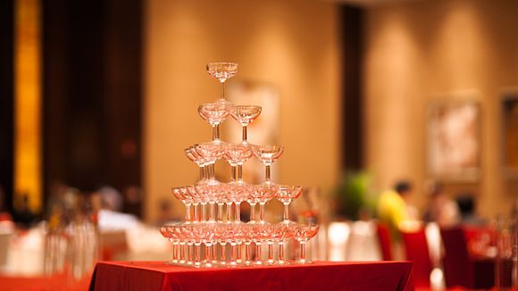 巷战中国最大白酒市场：酒楼入场费曾炒到500万，婚宴现成最大肥肉