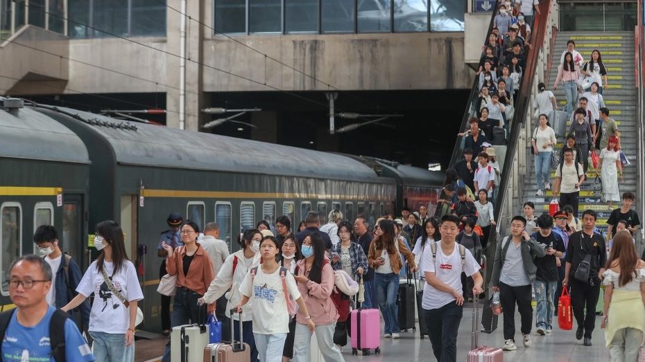 1至4月全国铁路发送旅客14.6亿人次 同比增长5.9%