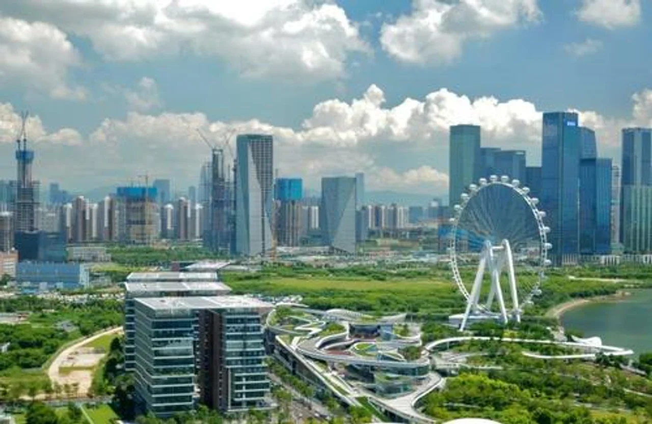 中国如何加速产业转型升级,打造绿色发展新范式?