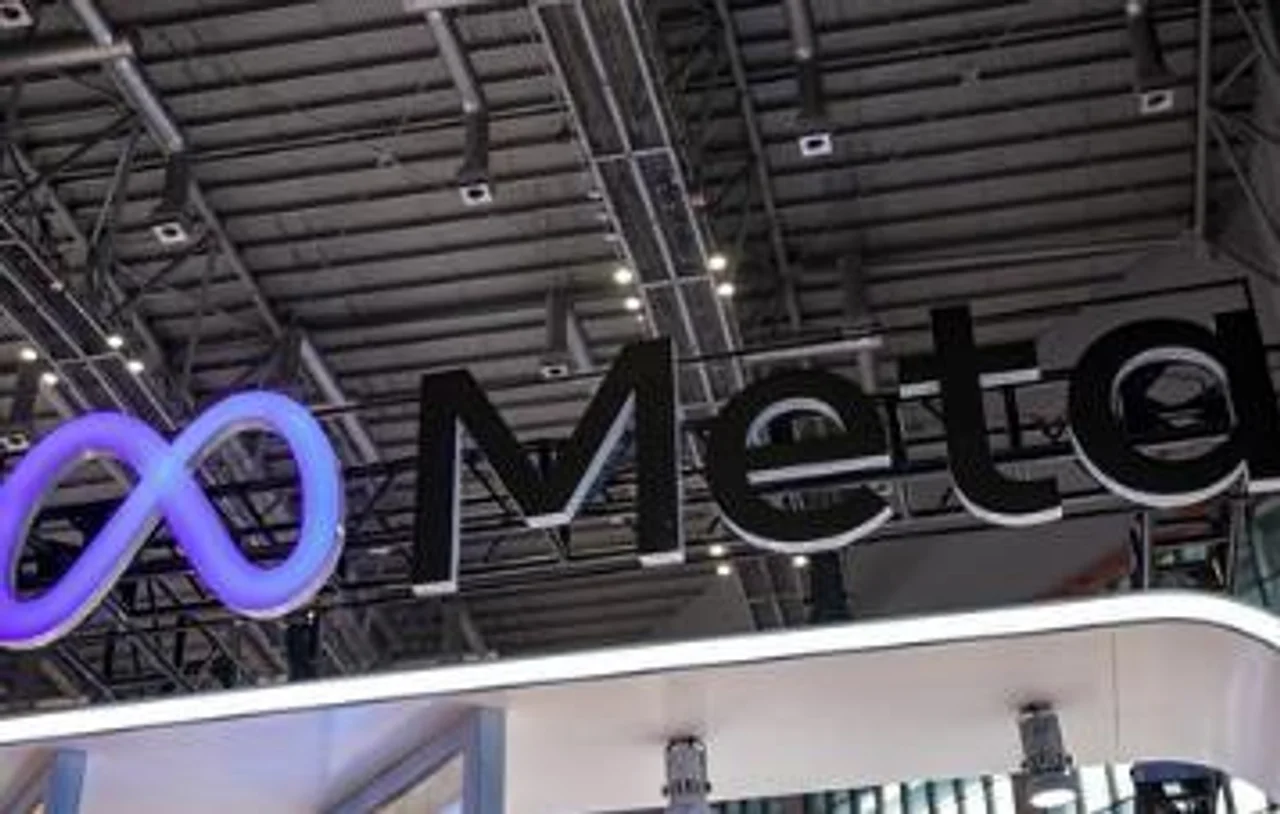 Meta加入AI军备竞赛:发布开源大语言模型,号称优于ChatGPT
