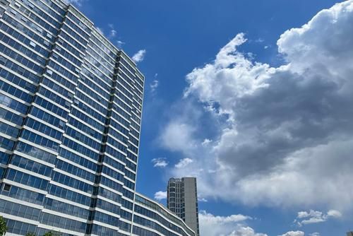 京沪“认房不认贷”首个周末：售楼处通宵卖房、“一天赶上一个月”，二手房加速成交