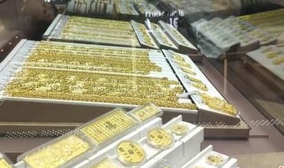 实探黄金卖场：店铺人头攒动 消费加快复苏