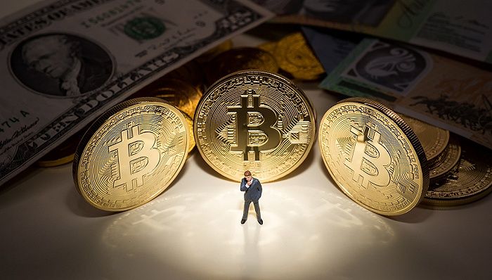 马斯克暗示特斯拉下季度或清仓比特币，比特币价格应声下跌10%