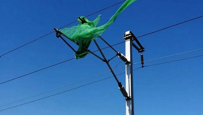 北京铁路10天10起接触网挂异物，铁路沿线环境如何治理？