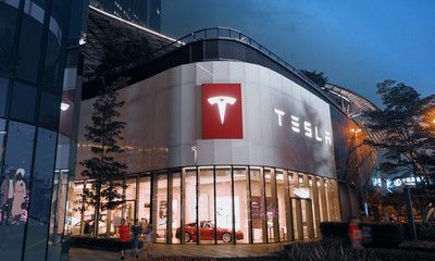半年股价翻倍且市值超2000亿美元，特斯拉有何魔力？