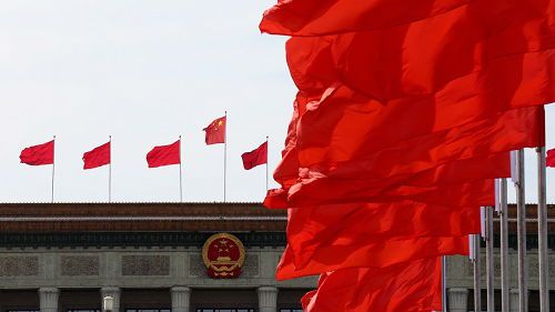 外媒关注中国两会推迟举行