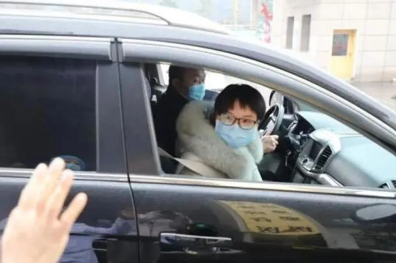 危难时刻不退缩!杜富国兄妹的话,让人内心火热……
