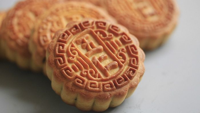 今年的螺蛳粉和猪大肠月饼，嫦娥听了都想哭