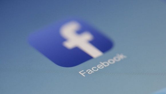 Facebook向爱尔兰监管机构提起诉讼，阻止数据传输禁令和潜在巨额罚款