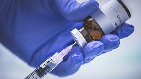 美国FDA为新冠疫苗紧急授权设定更高标准