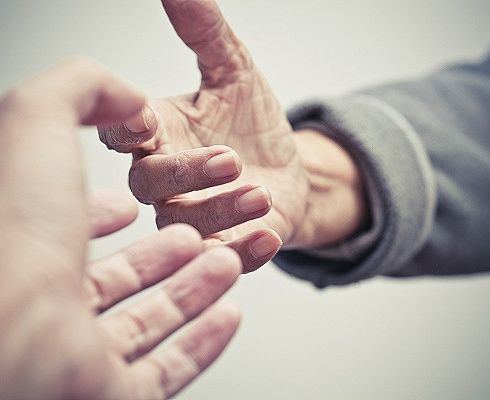【深度】蚂蚁另类新生力量：携一亿用户破局，相互宝能否掀起一场保险革命？|解构蚂蚁③