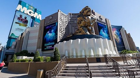 美国疫情控制不力持续影响就业市场，美高梅国际宣布裁员1.8万...