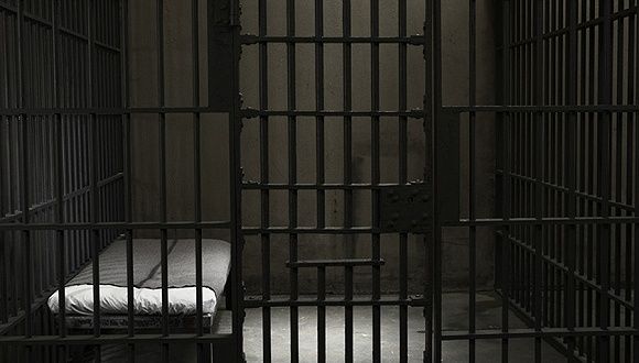 司法部：三省5个监狱共确诊病例555例，全国其他监狱没有感染