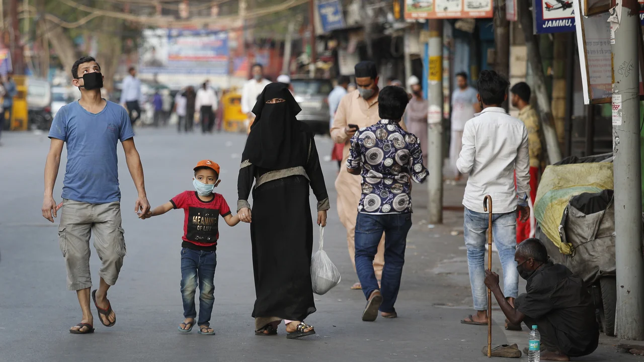 Is 'total lockdown' beneficial or unbearable for the poor in India?