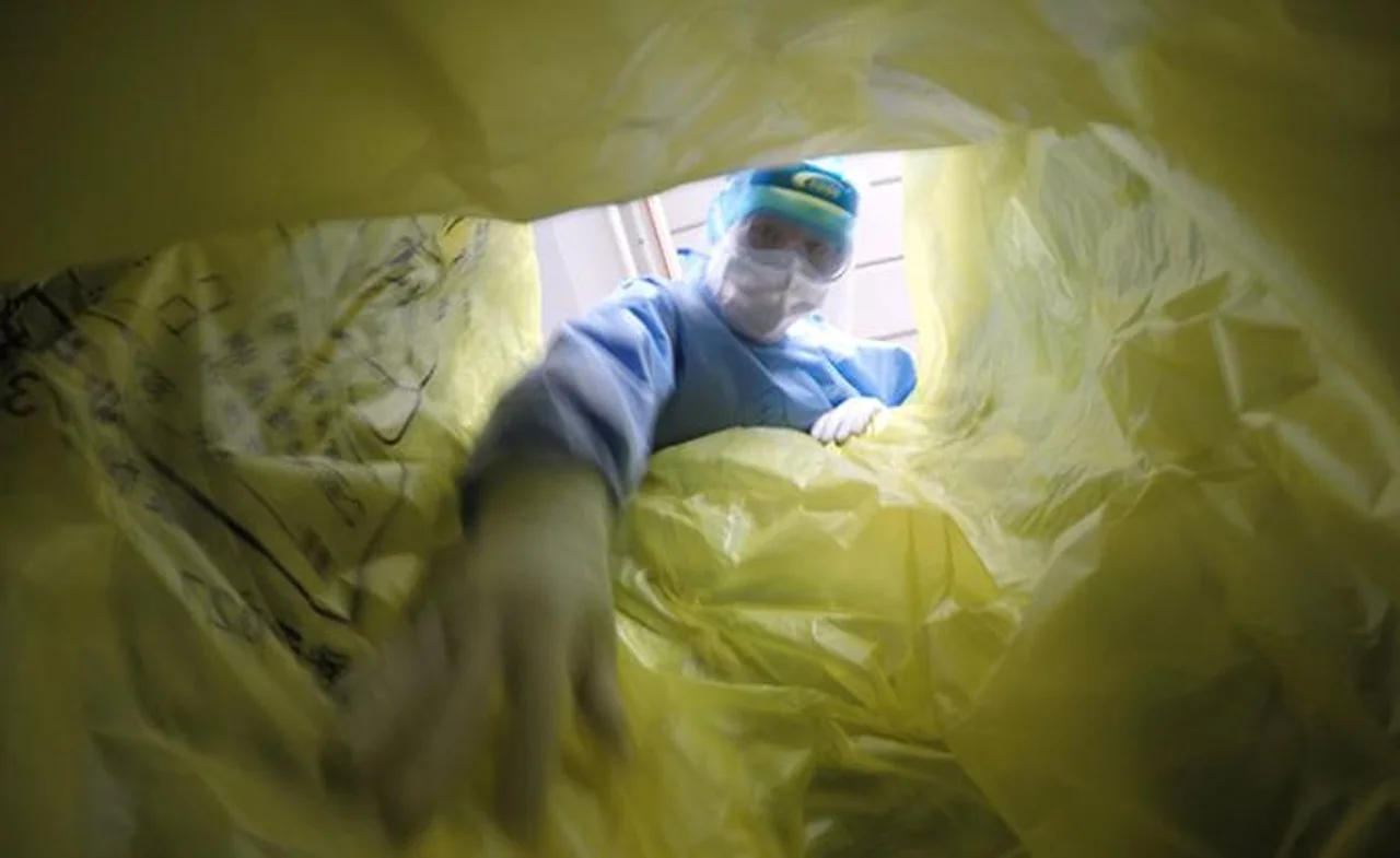 柳叶刀社论:保护好医护人员!全球医疗系统将超负荷运行数月