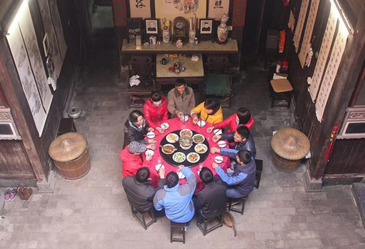 “李子柒式”过年走红,“单身游”搜索热度上涨一倍