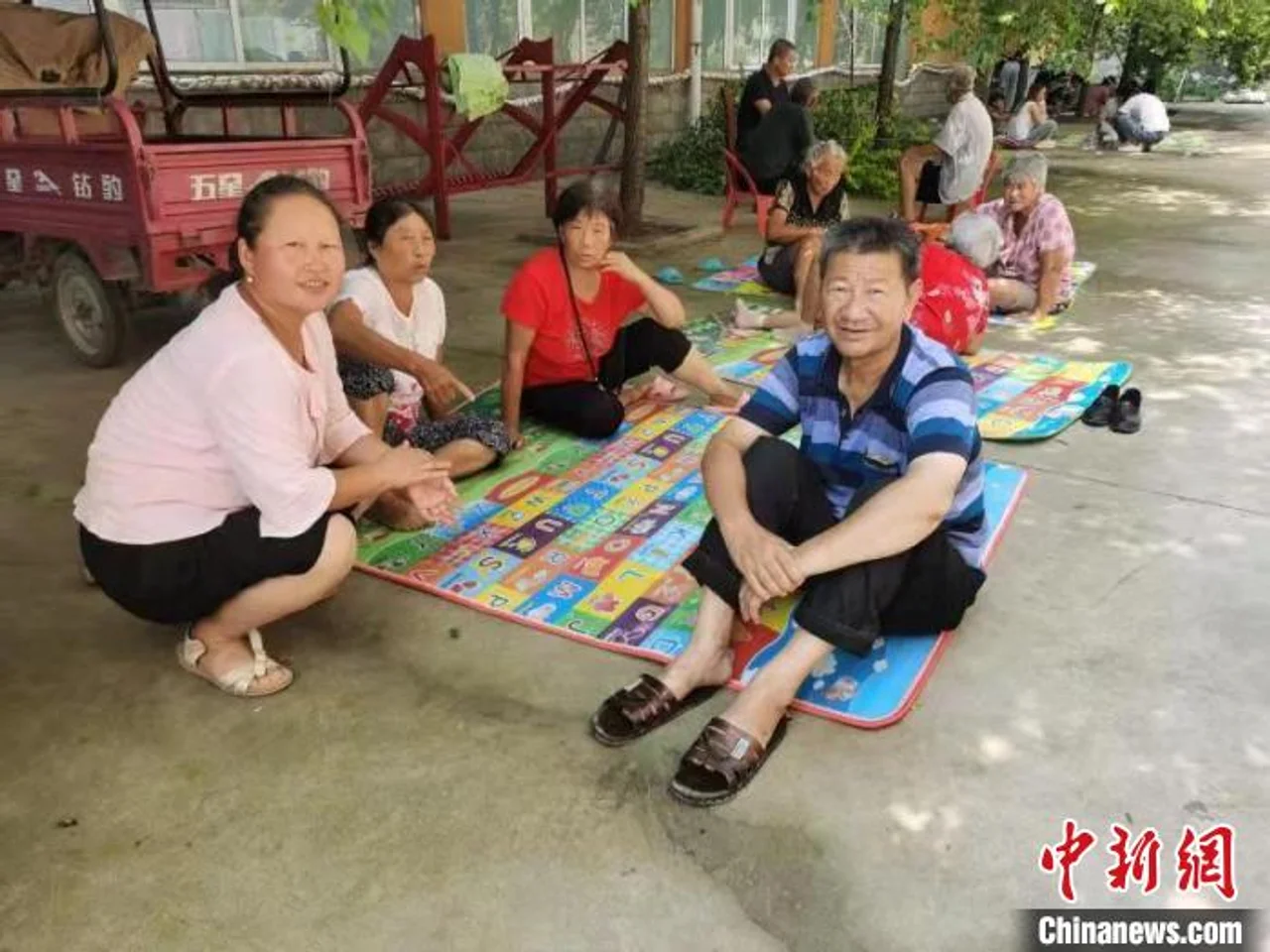 河南周口118个受灾群众集中安置点已撤离116个