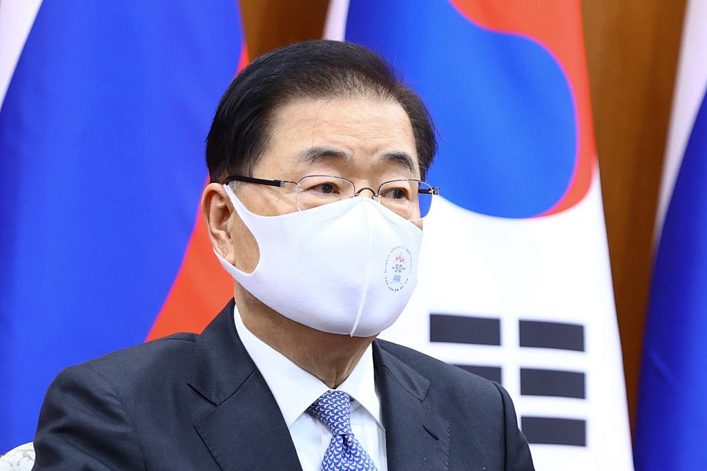 韩国外长：中美两国都重要 韩国不会在中美之间选边站
