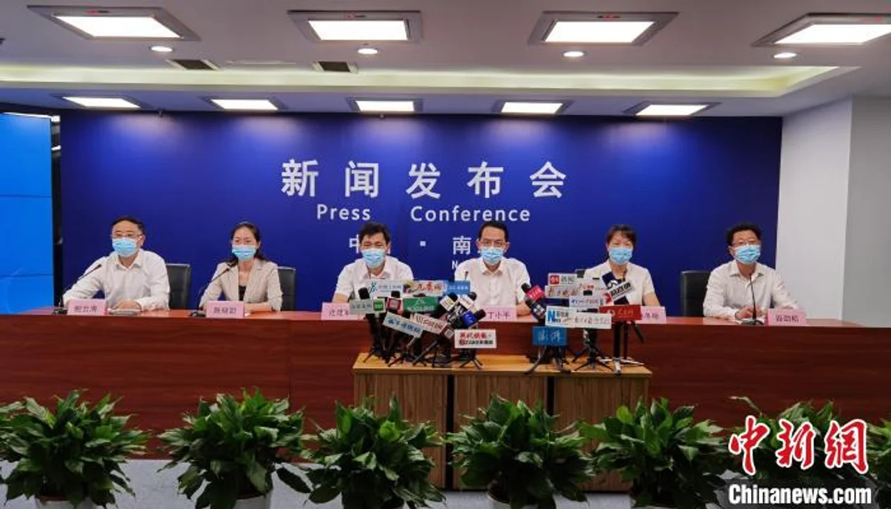 南京监管新冠病毒检测试剂等重点防疫物品 查处不合规外卖订餐案