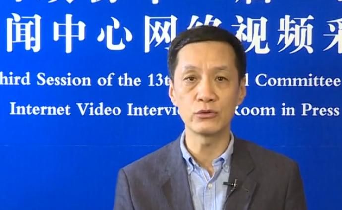 冯远征：建议出台新文艺群体职称评审制度，演员依职称定片酬
