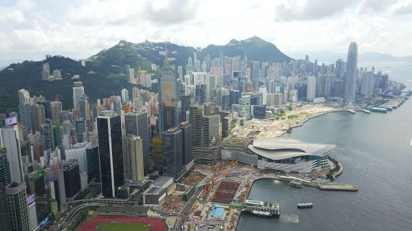 外媒关注香港金发局驳斥美“商业警告”