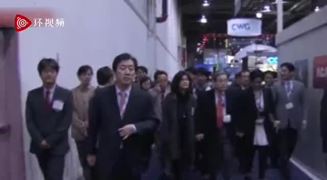 快讯！青瓦台：文在寅将送花圈吊唁已故三星集团会长李健熙