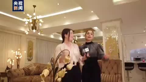 美丽的波斯姑娘搭建中伊互助桥梁 听听她的新年愿望