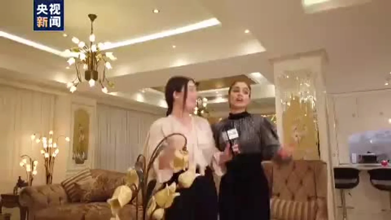 美丽的波斯姑娘搭建中伊互助桥梁 听听她的新年愿望