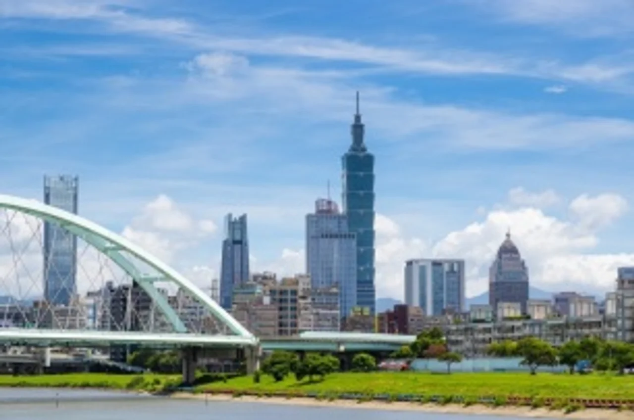 Taiwan youths discuss paths to peaceful reunification