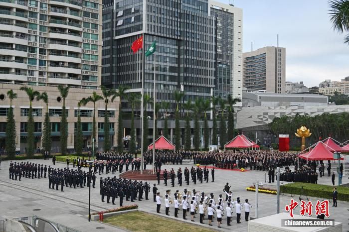 澳门举行升旗仪式和酒会庆祝回归祖国26周年