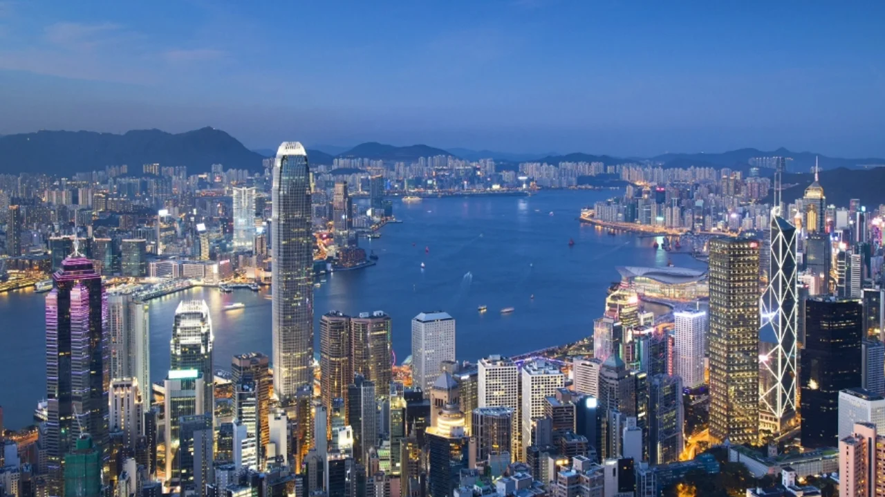 访港旅客单日逾23.5万人次 创2025年国庆中秋假期后新高