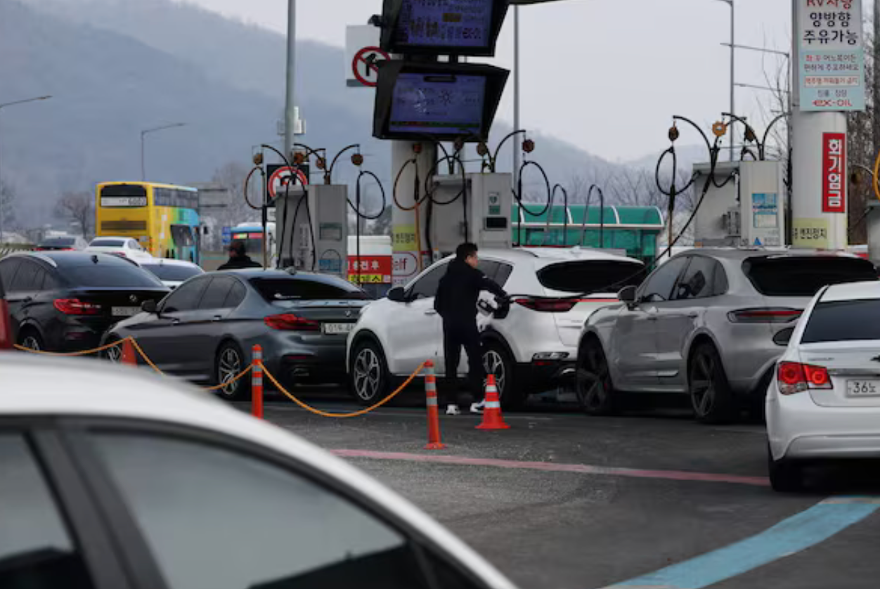 缩短洗澡时间关闭路灯…亚洲各国应对能源危机