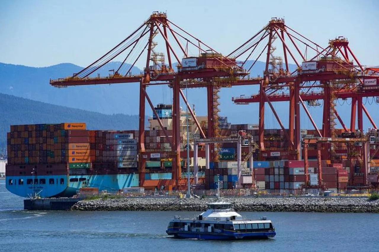 Experts see pragmatism in Canada policy