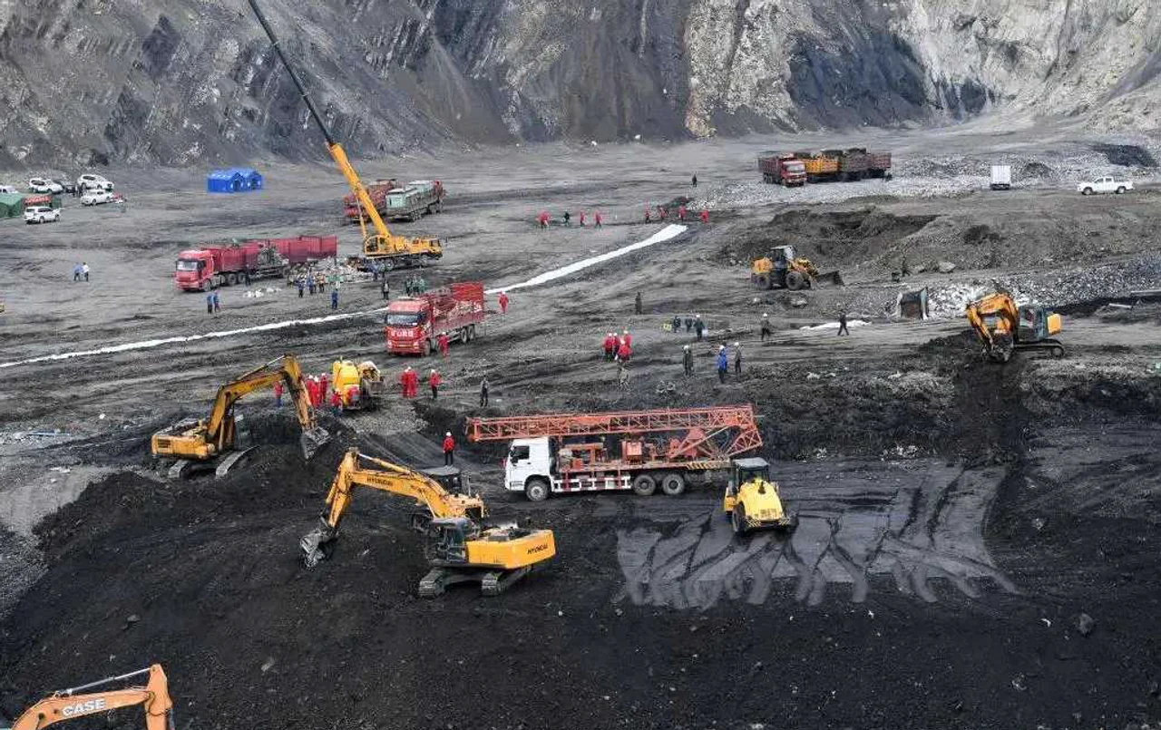 巴基斯坦俾路支省煤矿发生爆炸,至少32人遇难10人被困