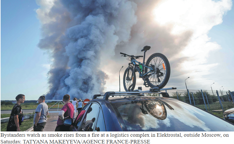 Russia, Ukraine continue to trade fire